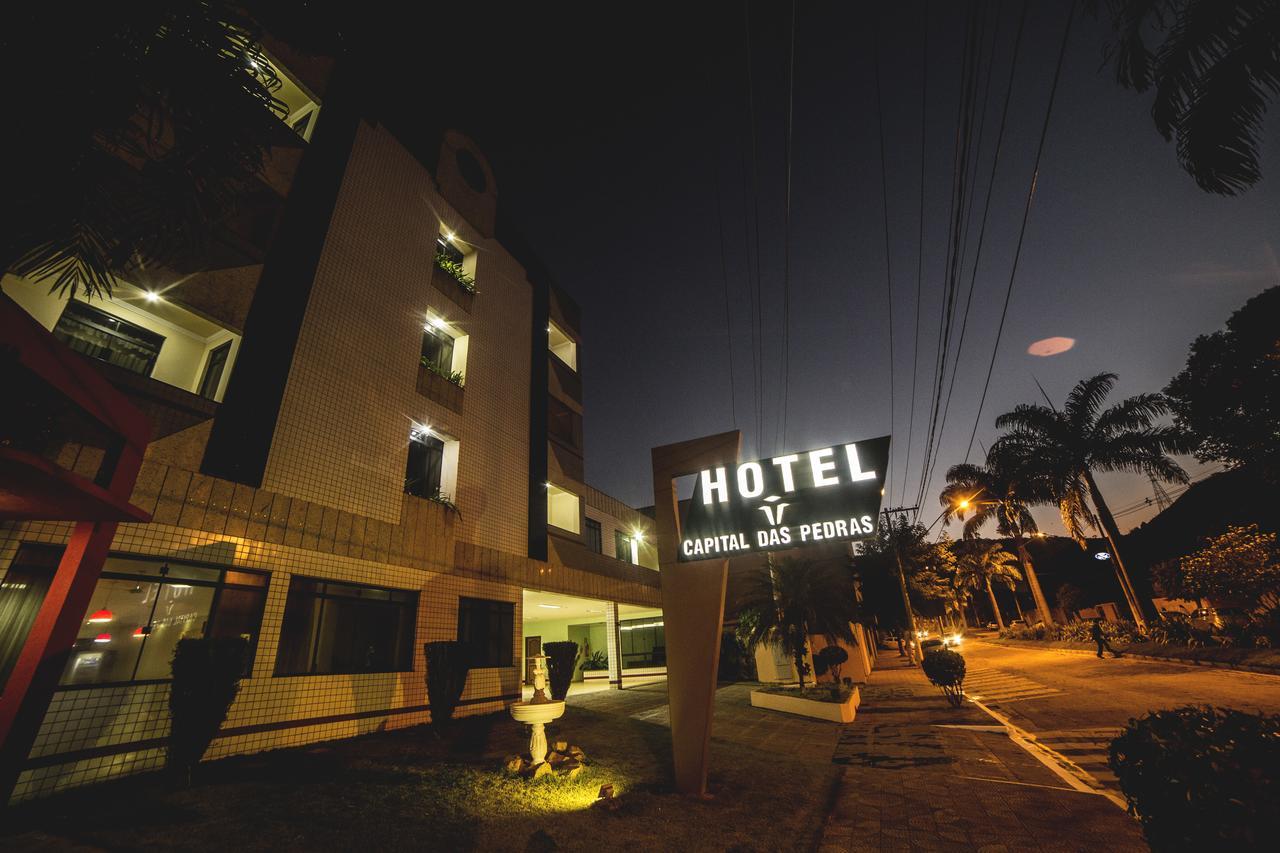 Hotel Capital Das Pedras Teófilo Otoni Buitenkant foto